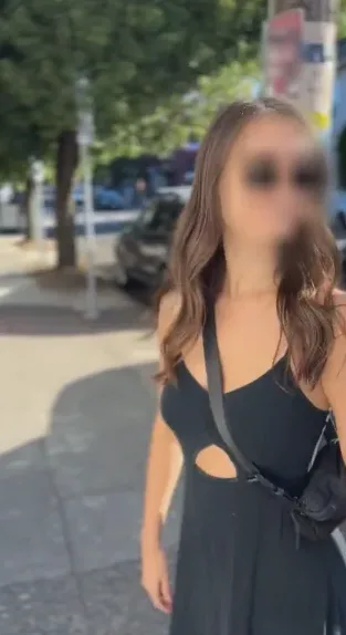 Cara, 28