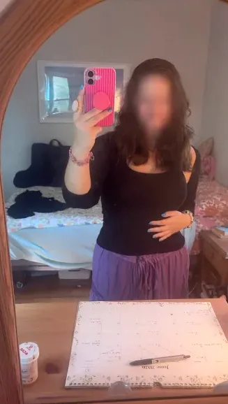 Elena, 27