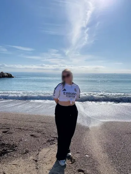 Luisa, 20
