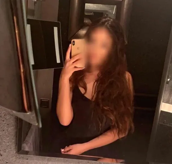 Melike, 24